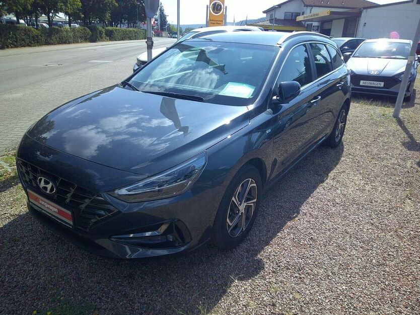 i30