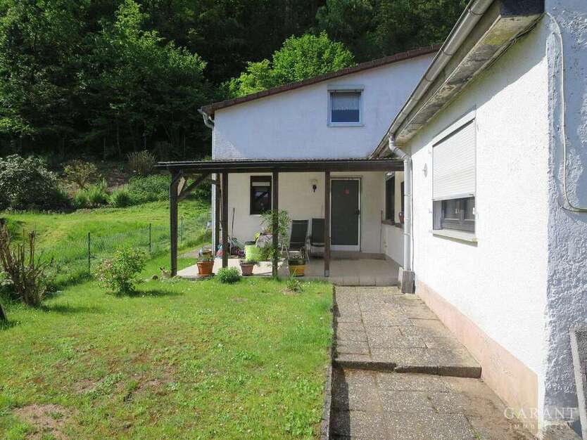 Haus zum Kaufen in Kaiserslautern 265.000 € 210 m²