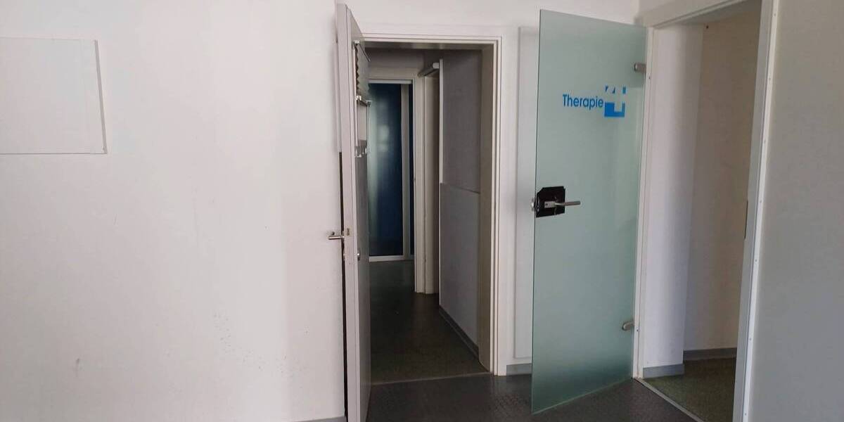 Gewerbeobjekt Kaiserslautern Innenstadt - 1 Zimmer, 130 m&sup2;, 1.200&euro; | Angebot:24114882