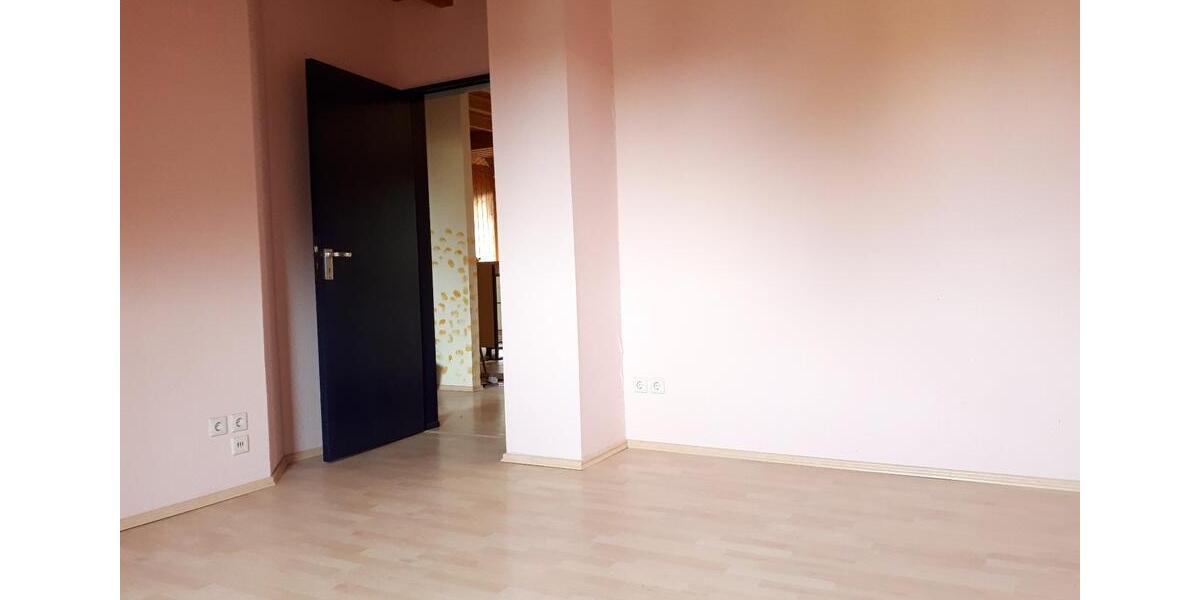Etagenwohnung Kaiserslautern Bahnheim - 4 Zimmer, 84 m&sup2;, 850&euro; | Angebot:26489719