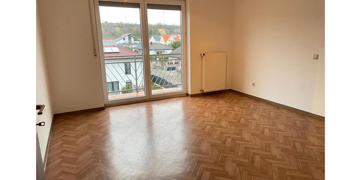 Etagenwohnung Eisenberg (Pfalz) - 2 Zimmer, 64 m&sup2;, 650&euro; | Angebot:26476594