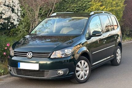 VW Touran 197.500 km 9.900 &euro; Wachenheim a. d. Weinstraße 67157