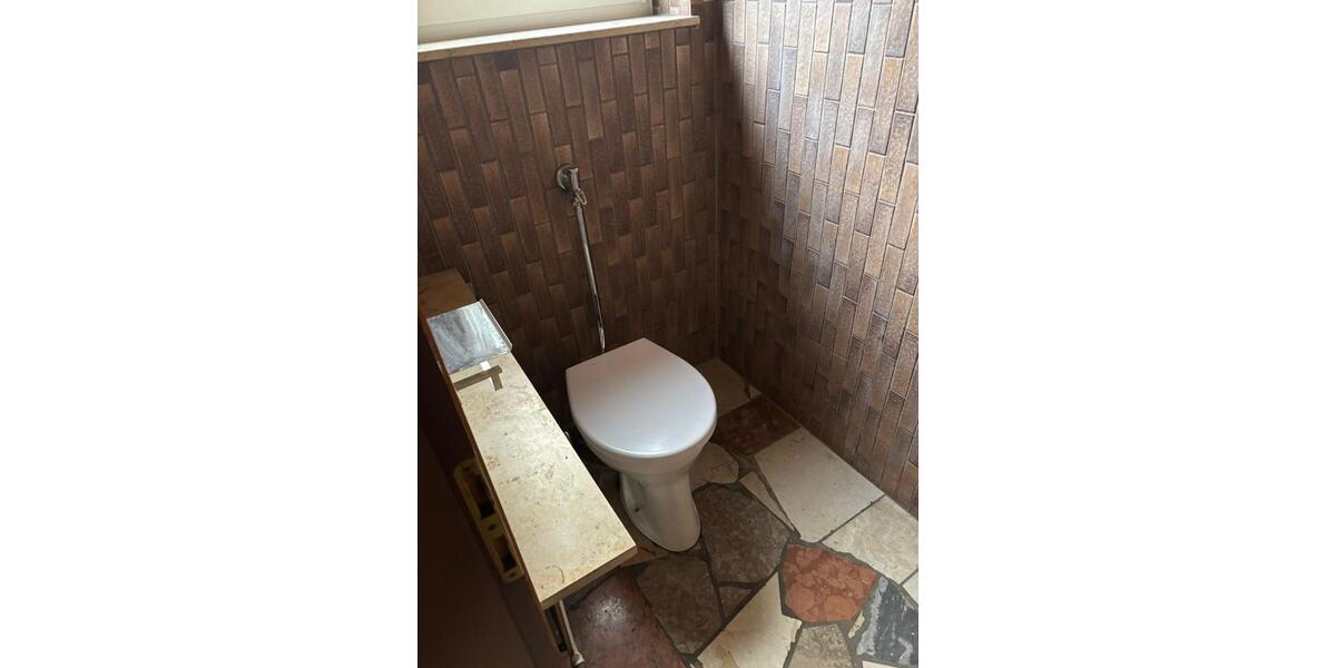 Erdgeschoßwohnung Mehlbach - 4 Zimmer, 161 m&sup2;, 1.300&euro; | Angebot:26300464