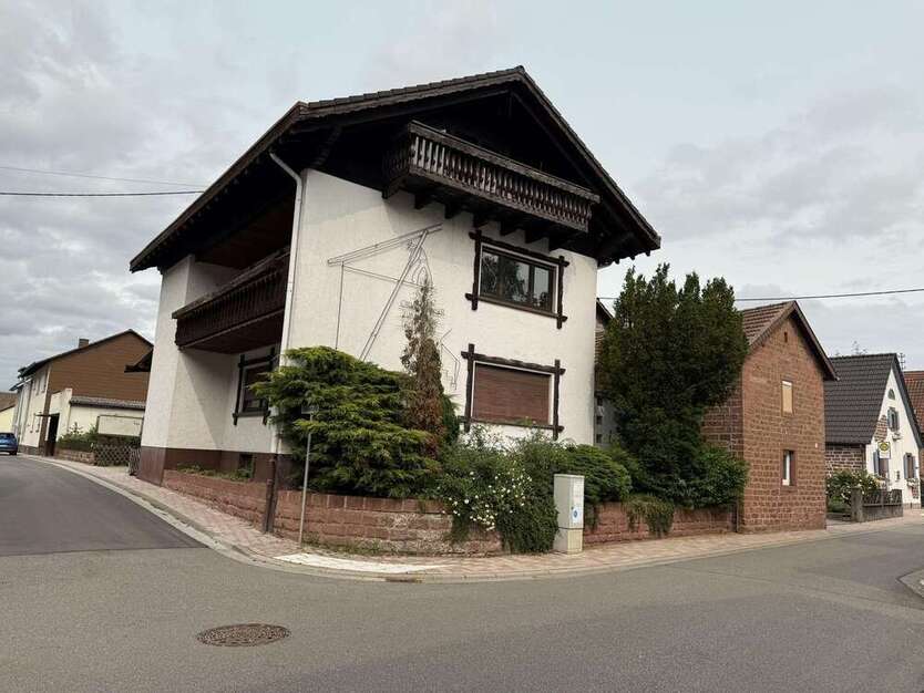 Haus zum Kaufen in Esthal 189.000 € 165 m²