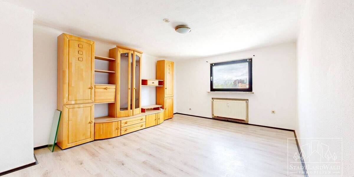 Etagenwohnung Pirmasens Innenstadt - 3 Zimmer, 65 m&sup2;, 390&euro; | Angebot:26703703