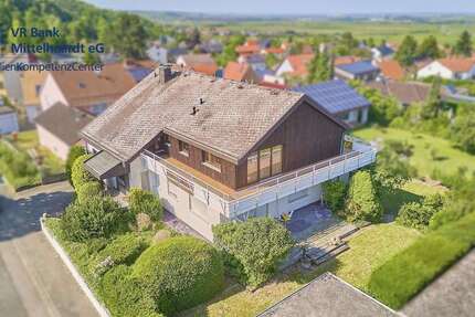Haus zum Kaufen in Weisenheim am Berg 925.000 € 380 m² 10 zimmer
