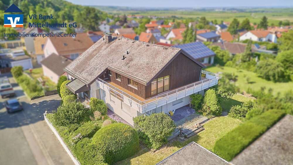 Haus zum Kaufen in Weisenheim am Berg 925.000 € 380 m² 10 zimmer