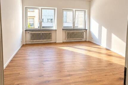 Wohnung Kaiserslautern Betzenberg - 5 Zimmer, 135 m&sup2;, 1.450&euro; | Angebot:27598395