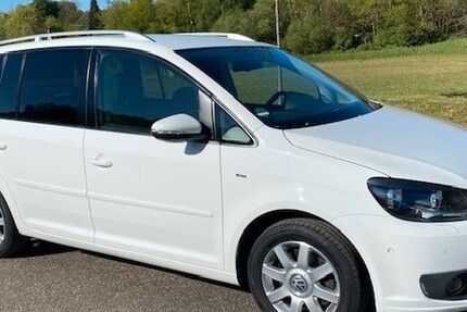 VW Touran 165.600 km 9.950 &euro; WALDFISCHBACH-BURGALBEN 67714