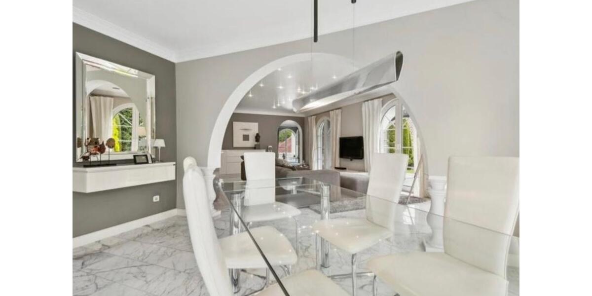 Villa Queidersbach - 12 Zimmer, 350 m&sup2;, 869.000&euro; | Angebot:26838502