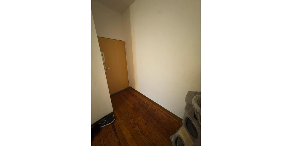 Etagenwohnung Gries - 3 Zimmer, 80 m&sup2;, 600&euro; | Angebot:25137371