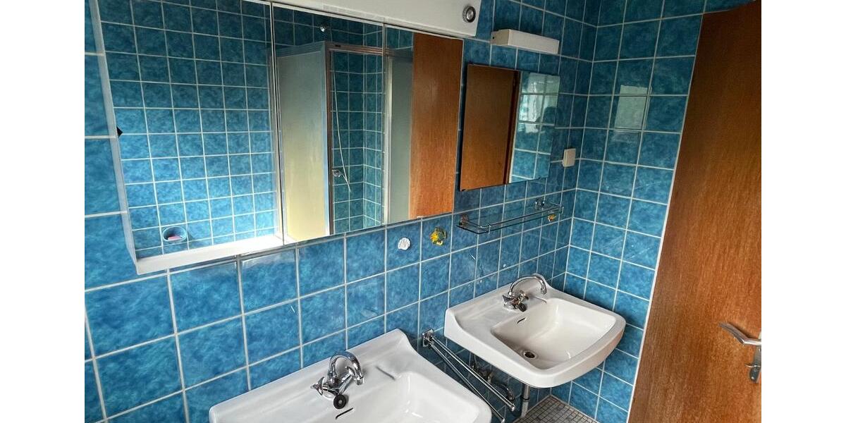 Doppelhaushälfte Pirmasens - 6 Zimmer, 180 m&sup2;, 210.000&euro; | Angebot:26565952