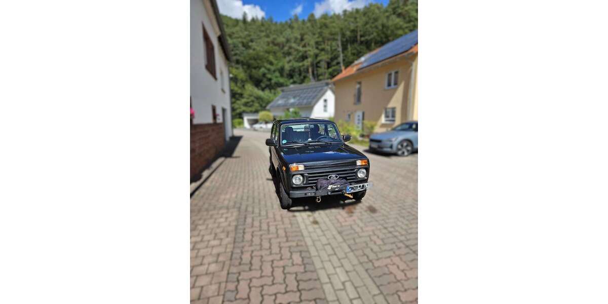 Lada Niva 56.800 km 15.000 € Weidenthal 67475