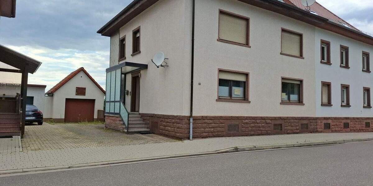 Mehrfamilienhaus, Wohnhaus Kaiserslautern Innenstadt - 6 Zimmer, 215.000&euro; | Angebot:26028129