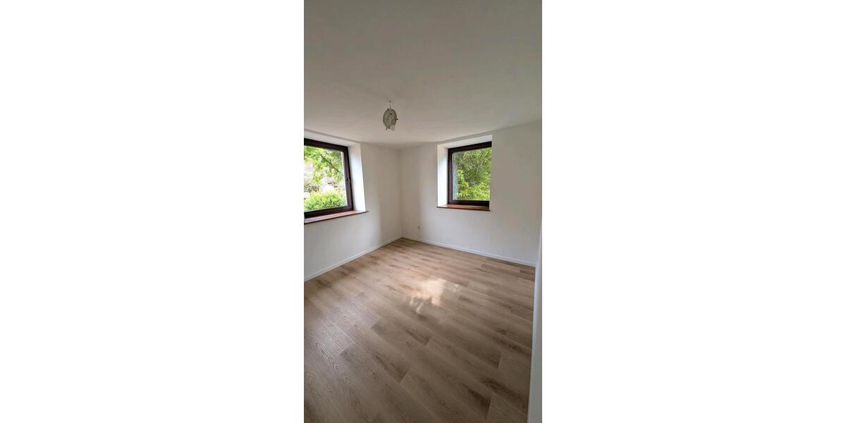 Hochparterre Kaiserslautern - 4 Zimmer, 100 m&sup2;, 1.300&euro; | Angebot:26465425