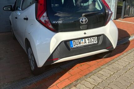 Toyota Aygo (X) 27.160 km 9.150 &euro; Rodenbach 67688