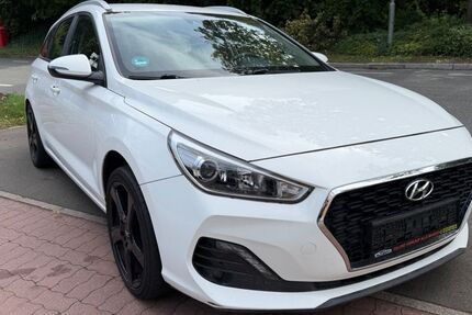Hyundai i30 166.600 km 9.990 &euro; Kaiserslautern 67659