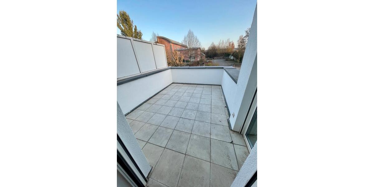 Doppelhaushälfte Kaiserslautern Betzenberg - 6 Zimmer, 179 m&sup2;, 2.250&euro; | Angebot:25023011