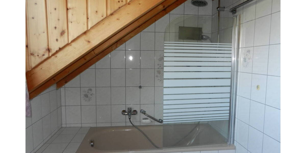 Etagenwohnung Lambsborn - 3 Zimmer, 83 m&sup2;, 550&euro; | Angebot:25969875