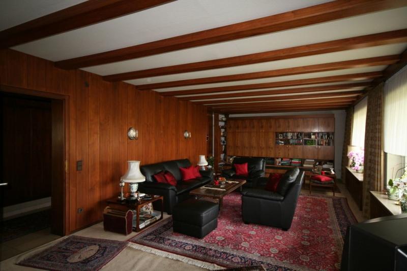 ObjNr:19541 - Dachgeschosswohnung mit Stellplatz und tolelr Aussicht 3 zimmer