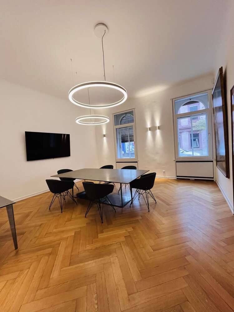 Büro in Pirmasens 2.000 € 300 m²