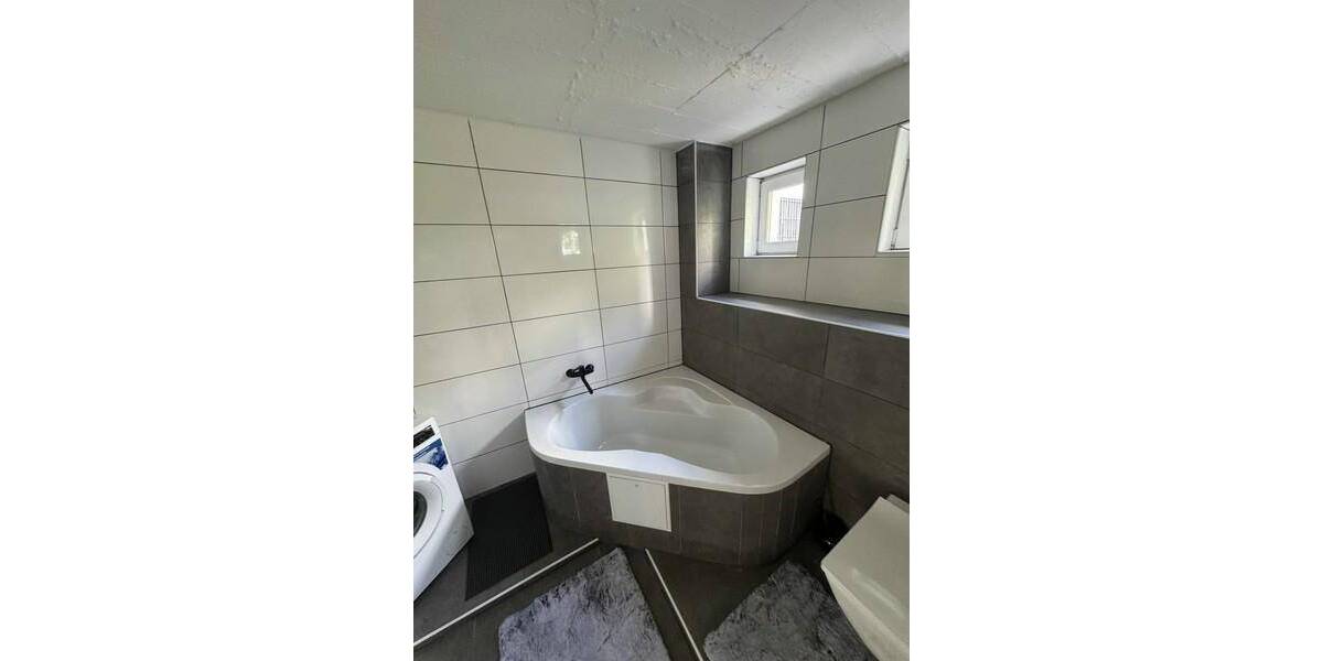 Etagenwohnung Pirmasens Erlenbrunn - 3 Zimmer, 125 m&sup2;, 189.000&euro; | Angebot:26584626