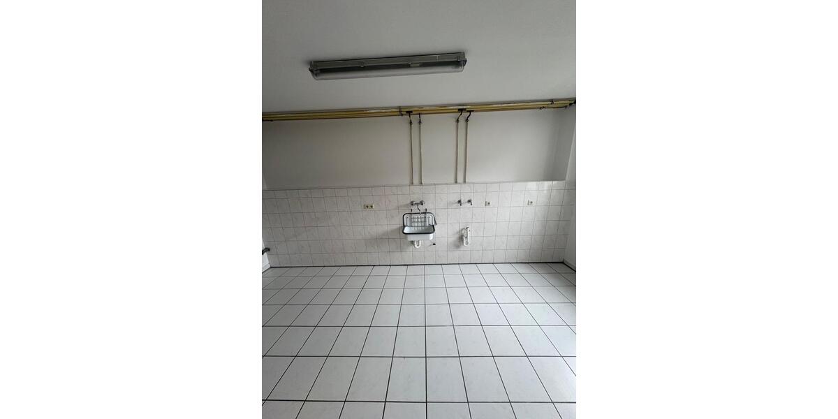 Terrassenwohnung Kaiserslautern Betzenberg - 4 Zimmer, 155 m&sup2;, 1.400&euro; | Angebot:25895057