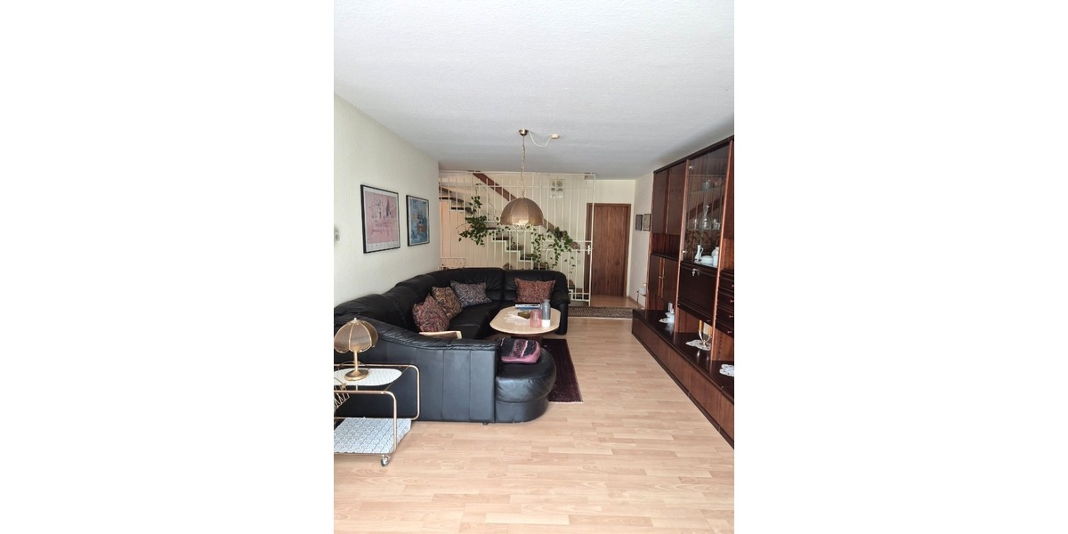 Sweet Home – Charmantes Reihenendhaus mit Garage & Stellplatz in beliebter Wohnlage von Morlautern 5.5 zimmer