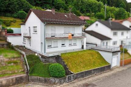 Haus Waldfischbach-Burgalben Burgalben - 5 Zimmer, 151 m&sup2;, 215.000&euro; | Angebot:25745673