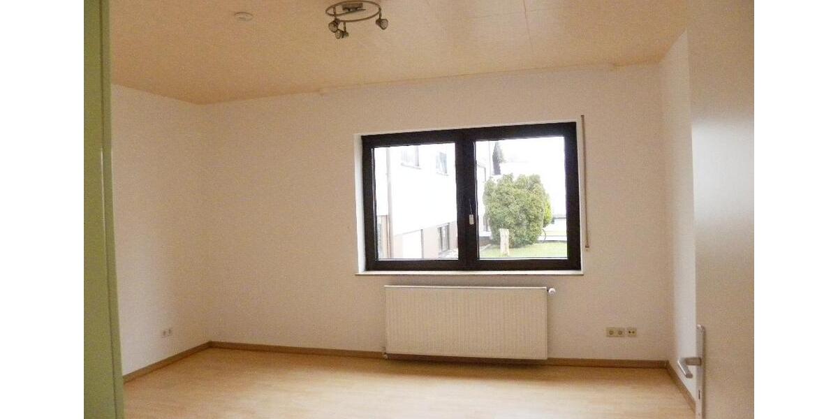 Etagenwohnung Winnweiler - 3 Zimmer, 105 m&sup2;, 800&euro; | Angebot:26145975