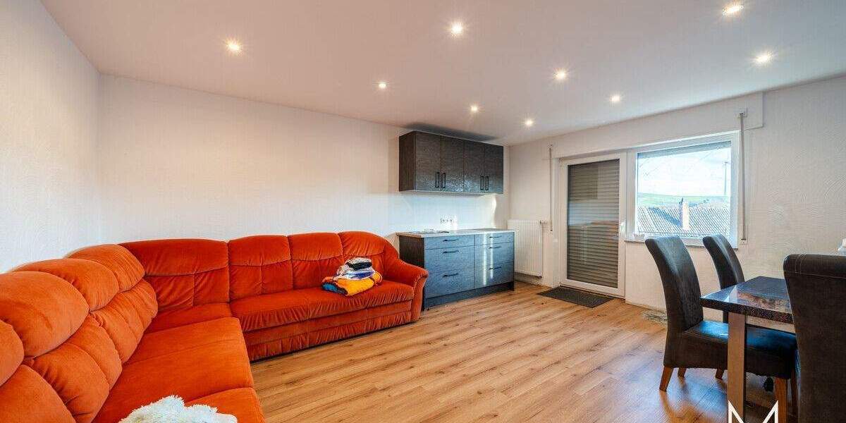 Doppelhaushälfte Rothselberg - 9 Zimmer, 250 m&sup2;, 129.000&euro; | Angebot:25739660