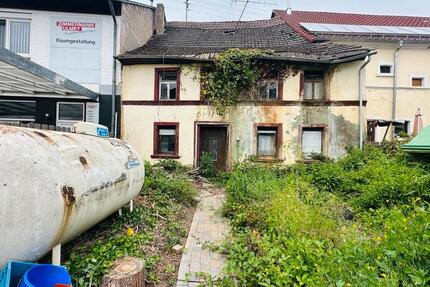 Haus Rammelsbach - 9 Zimmer, 190 m&sup2;, 25.000&euro; | Angebot:27118206