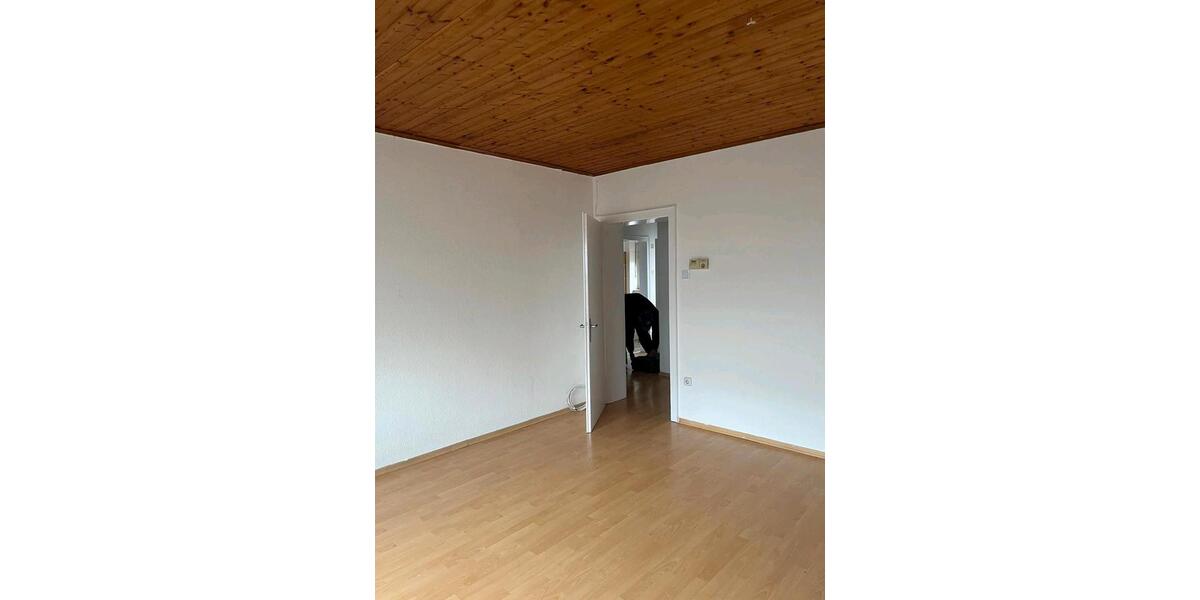 Erdgeschoßwohnung Pirmasens Fehrbach - 3 Zimmer, 88 m&sup2;, 720&euro; | Angebot:25546345