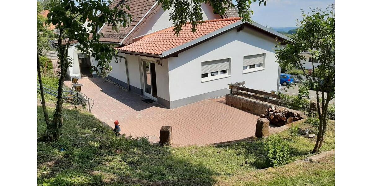 Einfamilienhaus Weilerbach - 9 Zimmer, 333 m&sup2;, 650.000&euro; | Angebot:26270270