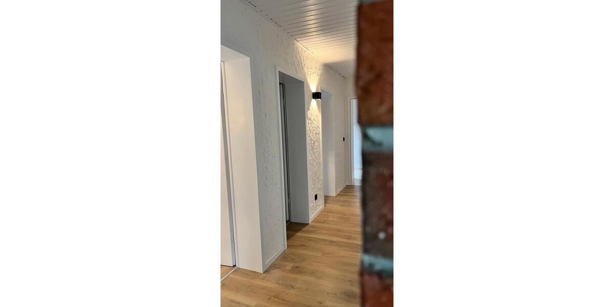 Dachgeschoßwohnung Otterbach - 4 Zimmer, 120 m&sup2;, 1.199&euro; | Angebot:26115257