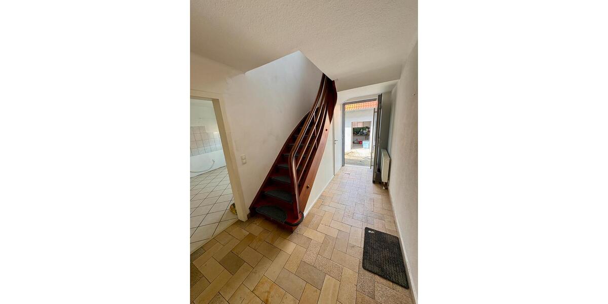Einfamilienhaus Bad Dürkheim Leistadt - 11 Zimmer, 245 m&sup2;, 445.000&euro; | Angebot:26545135