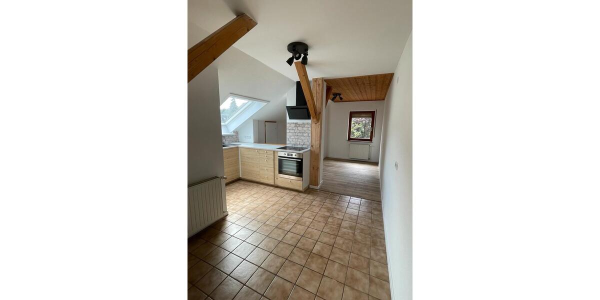 Dachgeschoßwohnung Gries - 4 Zimmer, 84 m&sup2;, 880&euro; | Angebot:26320361