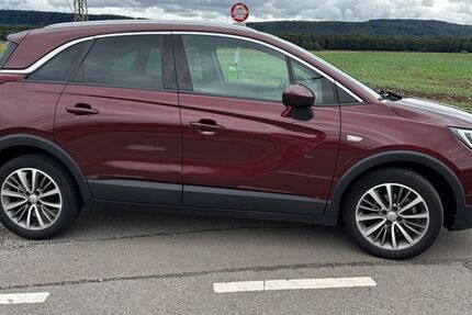 Opel Crossland (X) 57.854 km 12.300 &euro; Hütschenhausen 66882