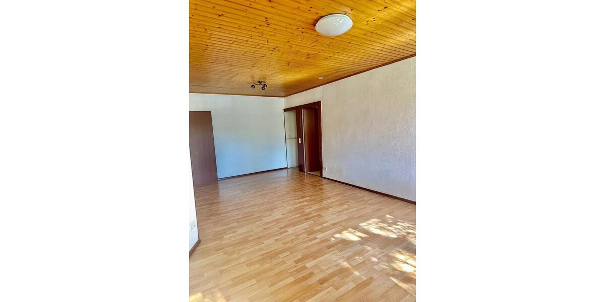 Einfamilienhaus Hauenstein - 7 Zimmer, 193 m&sup2;, 149.000&euro; | Angebot:25362902