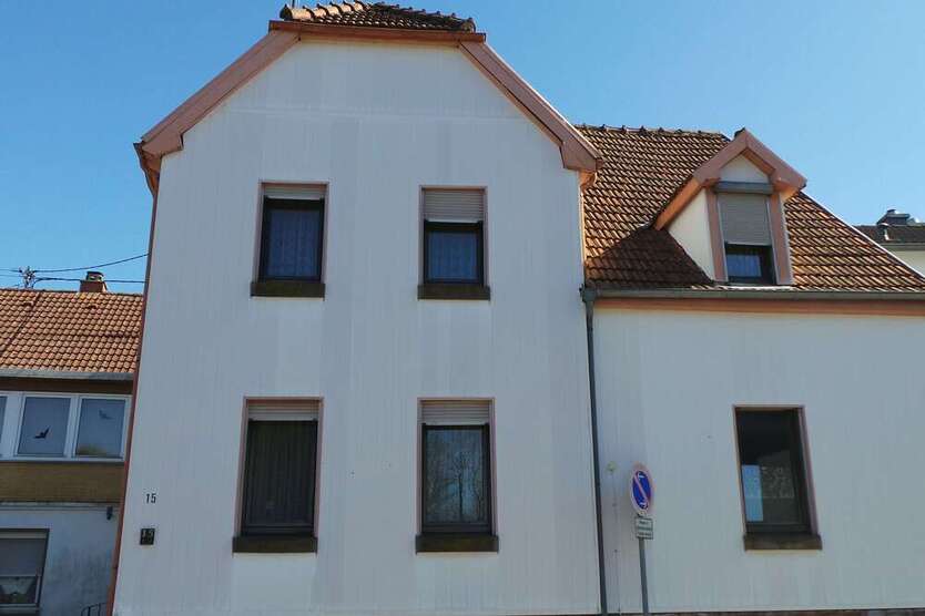 Haus zum Kaufen in Trippstadt 119.000 € 125 m²