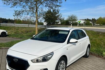 Hyundai i30 87.000 km 9.800 &euro; Kaiserslautern 67659