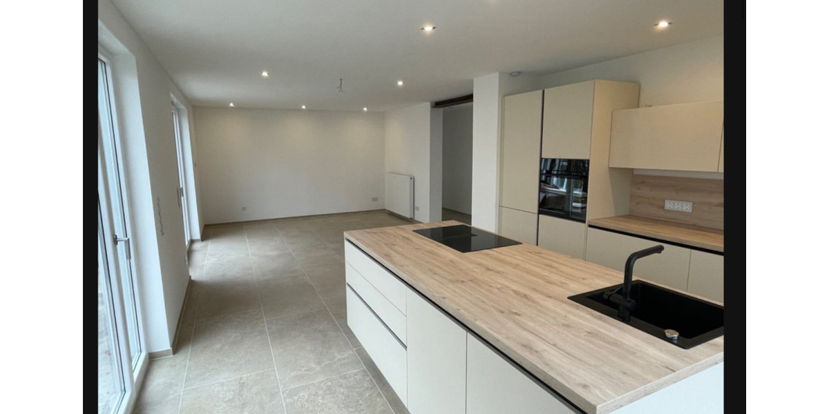 Luxuriöse Wohnung in Bestlage KL mit großer Terasse u Garten 2.5 zimmer