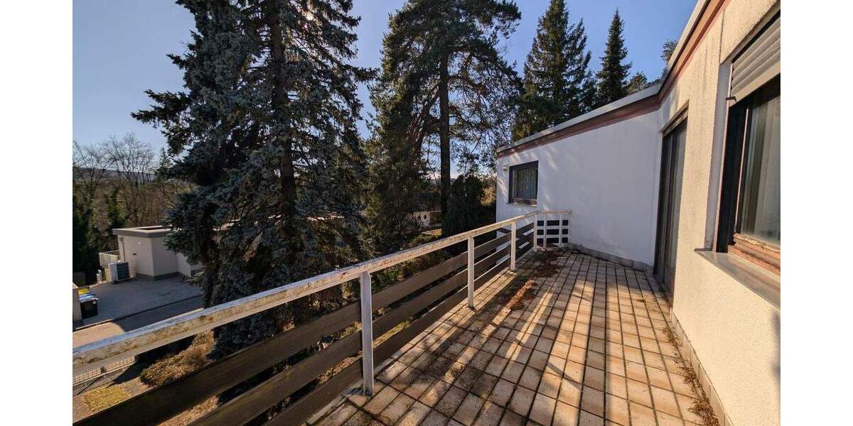 Einfamilienhaus Kaiserslautern Innenstadt - 7 Zimmer, 186 m&sup2;, 243.000&euro; | Angebot:25899420