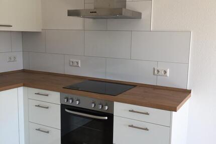 Schöne 3 ZKB-Dachgeschoßwohnung mit Balkon und Einbauküche 3 zimmer