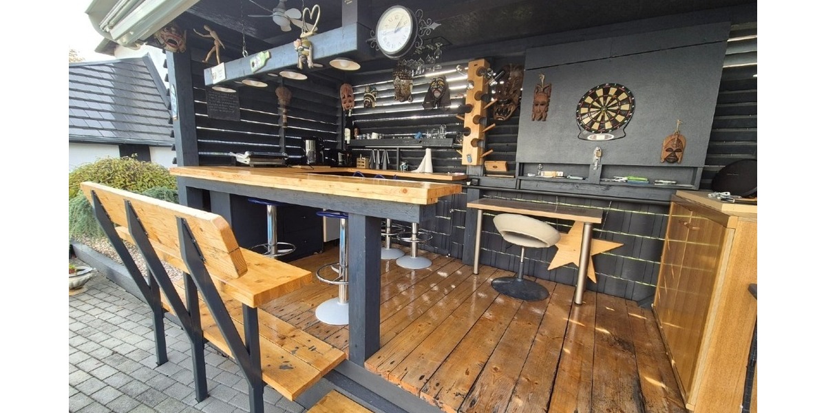 Großzügiges Wohnen für zwei Generationen: Poolbereich mit Poolbar & barrierefreiem EG - Zweifamilienhaus Katzweiler | Angebot:24408767