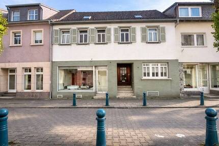 Haus Winnweiler - 8 Zimmer, 146 m&sup2;, 109.000&euro; | Angebot:26544618