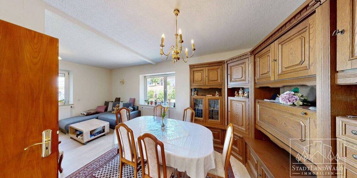 Mehrfamilienhaus, Wohnhaus Clausen - 6 Zimmer, 164 m&sup2;, 259.000&euro; | Angebot:26891784