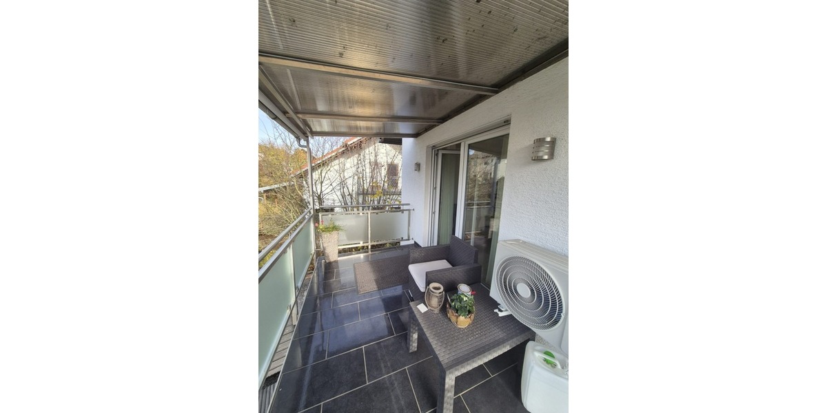 Großzügiges Wohnen für zwei Generationen: Poolbereich mit Poolbar & barrierefreiem EG - Zweifamilienhaus Katzweiler | Angebot:24408767