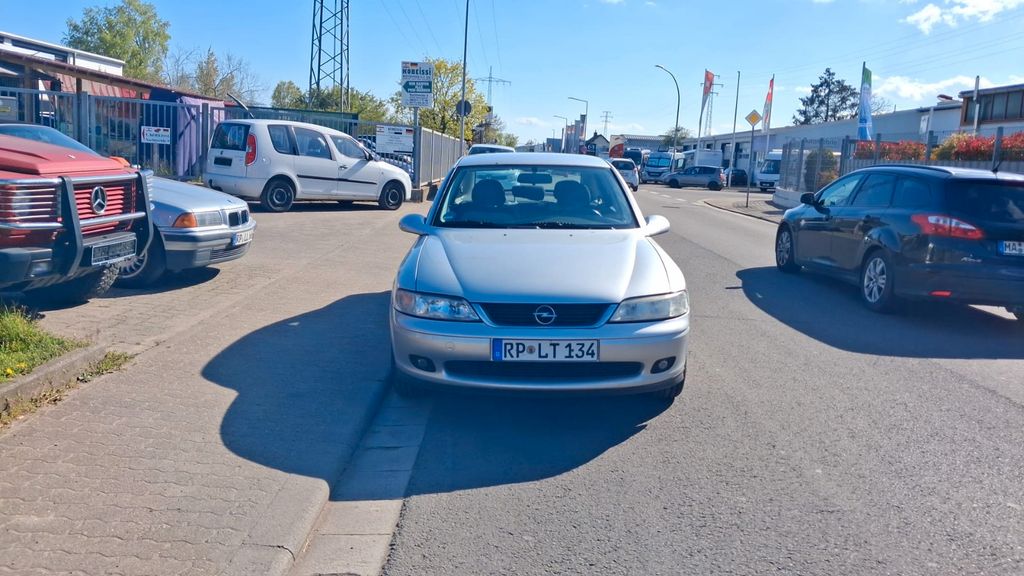 Opel Vectra 181.000 km 1.500 &euro; Neustadt/Wstr. 67433