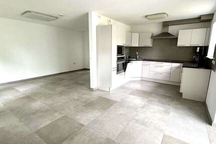 Wohnung Kaiserslautern - 2 Zimmer, 82 m&sup2;, 820&euro; | Angebot:26507188